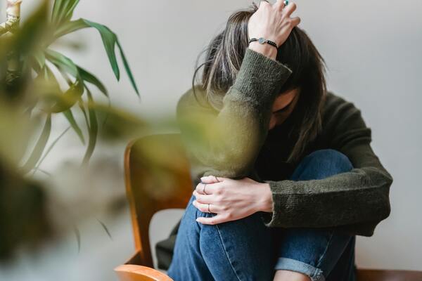 Silent treatment (csendes büntetés) – jelentése, megállítása, erre való konstruktív reakció a párkapcsolatban (1/3)