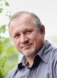 Léder László