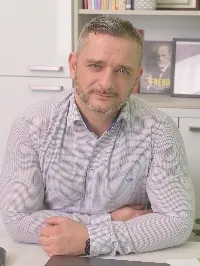 Hadobás Gábor
