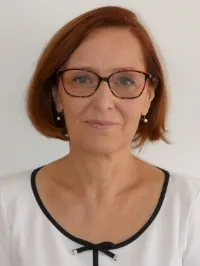 Peuker Gabriella
