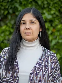 Singh-Bahadur Szilvia