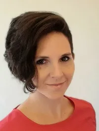 Székács Zsófia