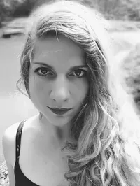 Szili M. Hanna