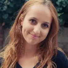 Kapuvári Éva
