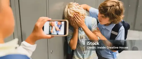 Zaklatás az iskolában - Bullying és cyberbullying