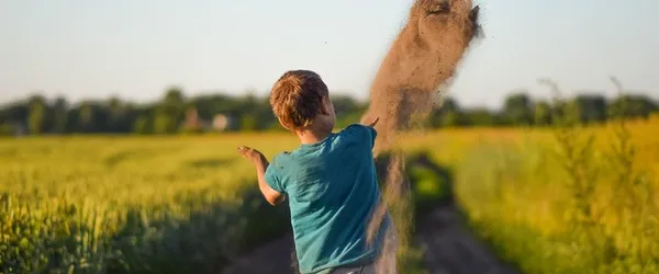 Hogyan távolodunk el önmagunktól, és mi segít visszatalálni?