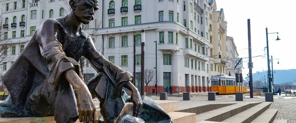 Miért nem működtek József Attila terápiái?